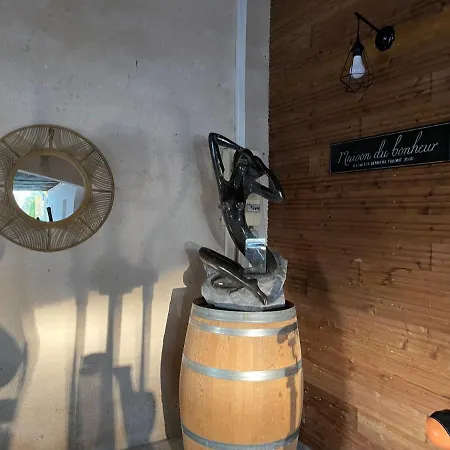 Studio les petits lutins Entraigues-sur-la-Sorgue Extérieur photo